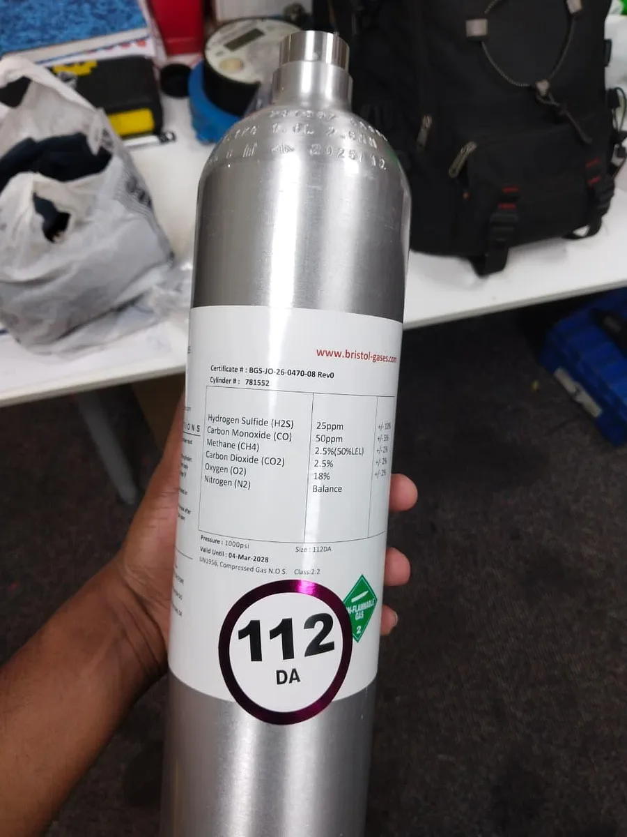 Mixed gas with Co2 112 DA 25ppm Hydrogen Sulfide, 50ppm Carbon Monoxide, 2, 5% (50%LEL) Methane, 2.5% Carbon Dioxide, 18% Oxygen Balance Nitr